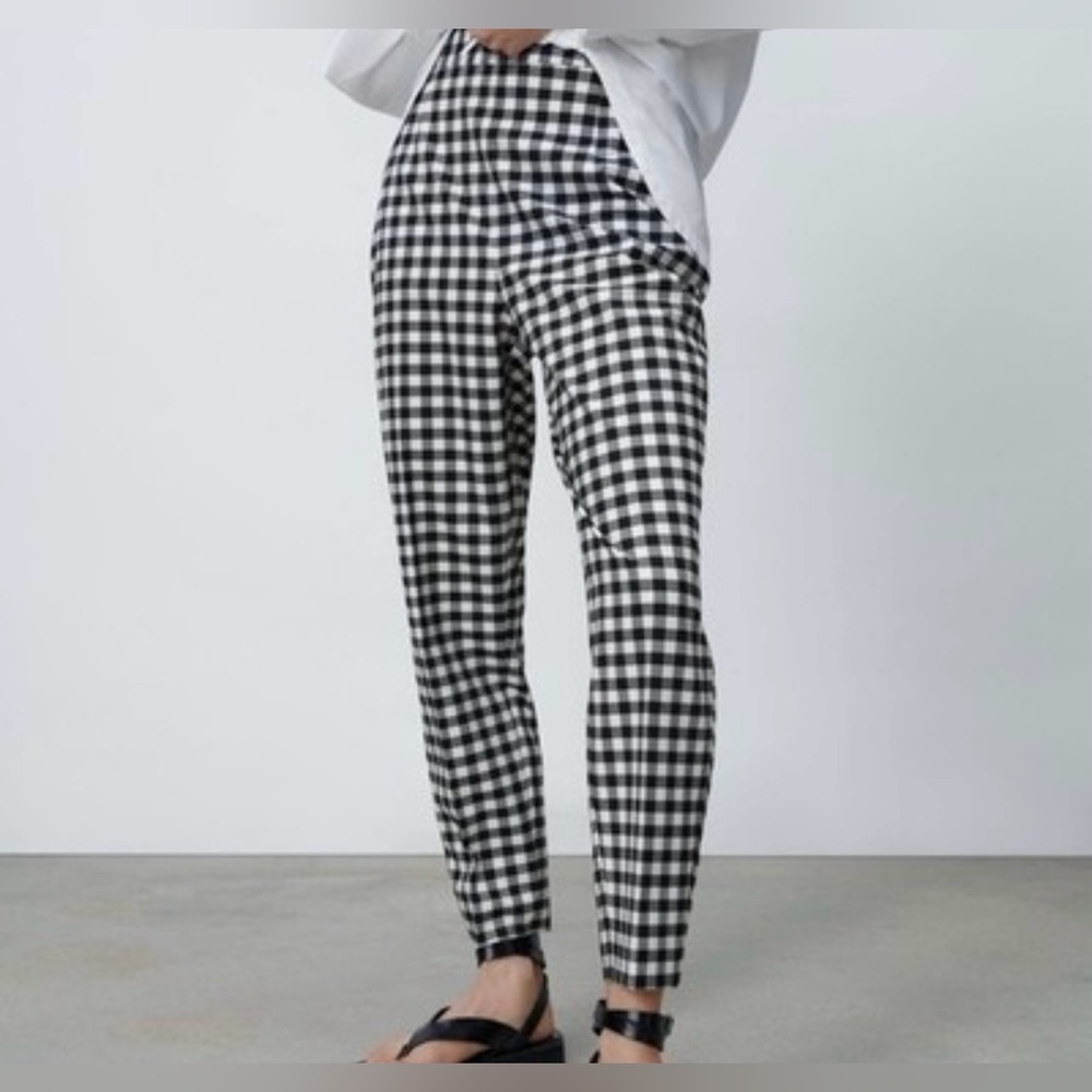 Lulu’s Gingham Straight Leg